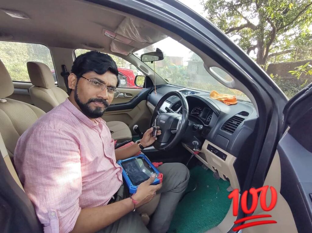 car key maker
