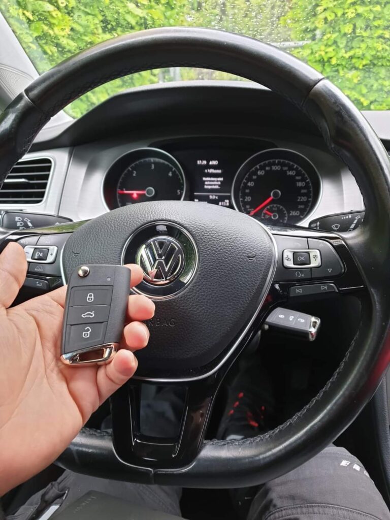 car key maker